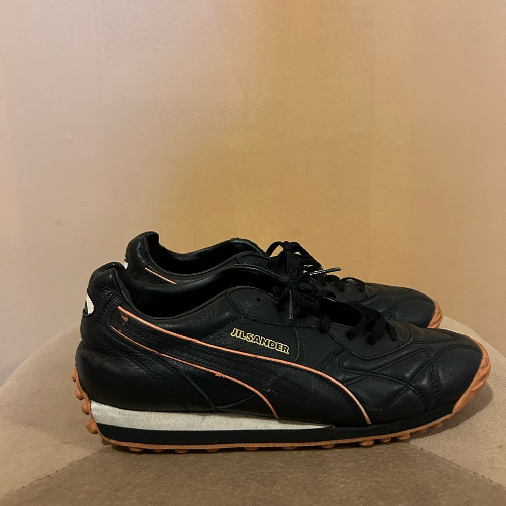 Jil Sander Black and Orange Athletic Shoes Sleek Design